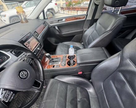 Белый Фольксваген Туарег, объемом двигателя 2.97 л и пробегом 200 тыс. км за 13500 $, фото 14 на Automoto.ua