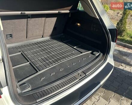 Белый Фольксваген Туарег, объемом двигателя 2.97 л и пробегом 260 тыс. км за 19200 $, фото 23 на Automoto.ua