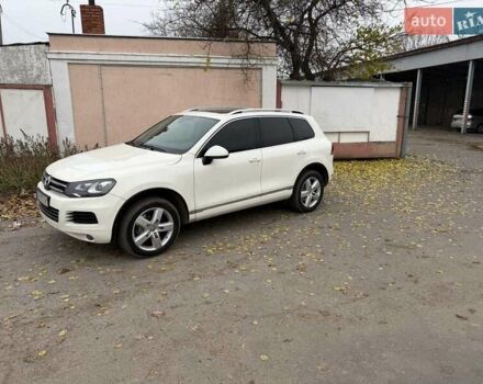 Белый Фольксваген Туарег, объемом двигателя 2.97 л и пробегом 265 тыс. км за 18000 $, фото 3 на Automoto.ua