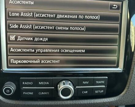 Белый Фольксваген Туарег, объемом двигателя 2.97 л и пробегом 260 тыс. км за 19200 $, фото 45 на Automoto.ua