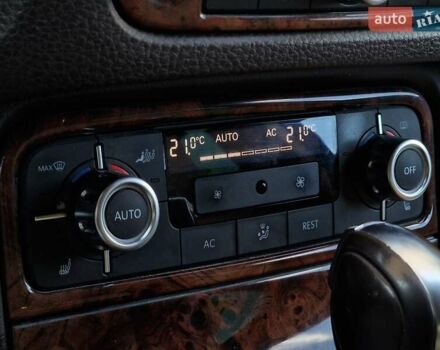 Белый Фольксваген Туарег, объемом двигателя 2.97 л и пробегом 264 тыс. км за 17490 $, фото 59 на Automoto.ua