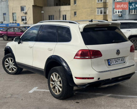 Белый Фольксваген Туарег, объемом двигателя 2.97 л и пробегом 200 тыс. км за 13500 $, фото 5 на Automoto.ua