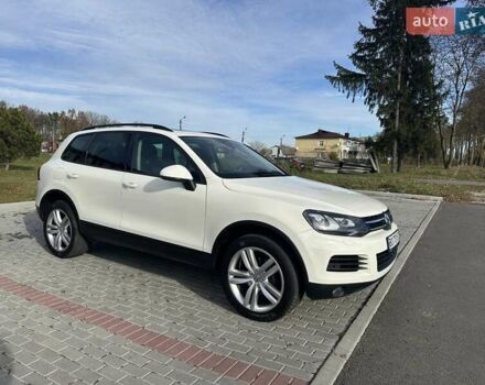 Белый Фольксваген Туарег, объемом двигателя 2.97 л и пробегом 260 тыс. км за 19200 $, фото 12 на Automoto.ua