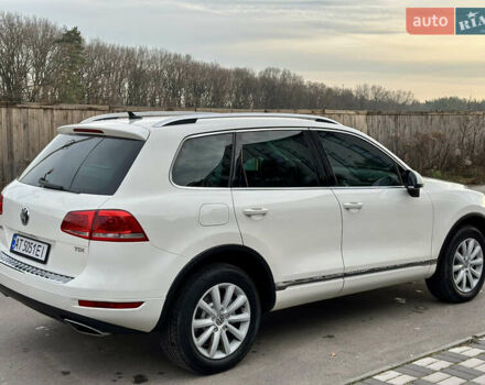 Белый Фольксваген Туарег, объемом двигателя 3 л и пробегом 217 тыс. км за 14650 $, фото 7 на Automoto.ua