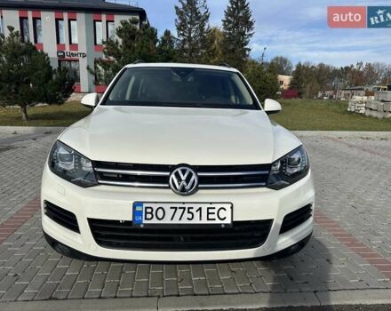 Белый Фольксваген Туарег, объемом двигателя 2.97 л и пробегом 260 тыс. км за 19200 $, фото 1 на Automoto.ua