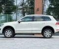 Белый Фольксваген Туарег, объемом двигателя 3 л и пробегом 257 тыс. км за 15490 $, фото 3 на Automoto.ua