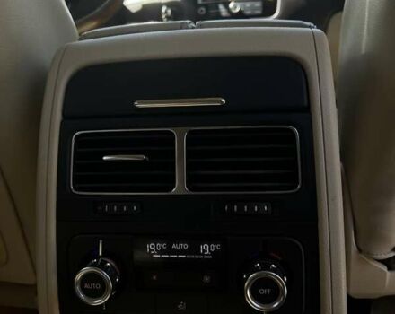 Белый Фольксваген Туарег, объемом двигателя 3.6 л и пробегом 133 тыс. км за 14000 $, фото 3 на Automoto.ua