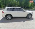 Белый Фольксваген Туарег, объемом двигателя 2.97 л и пробегом 250 тыс. км за 19000 $, фото 7 на Automoto.ua