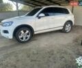 Білий Фольксваген Туарег, об'ємом двигуна 2.97 л та пробігом 250 тис. км за 15500 $, фото 2 на Automoto.ua