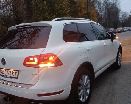 Белый Фольксваген Туарег, объемом двигателя 3 л и пробегом 289 тыс. км за 17500 $, фото 4 на Automoto.ua