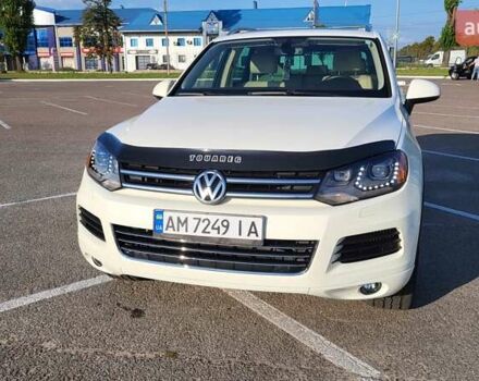 Белый Фольксваген Туарег, объемом двигателя 2.97 л и пробегом 320 тыс. км за 15400 $, фото 1 на Automoto.ua