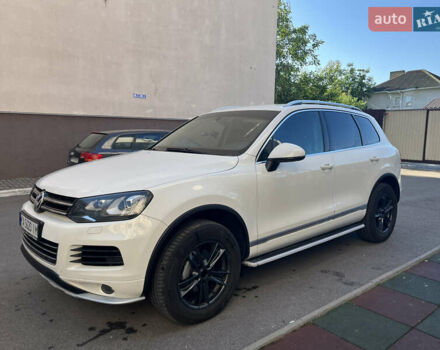 Белый Фольксваген Туарег, объемом двигателя 2.97 л и пробегом 262 тыс. км за 18500 $, фото 30 на Automoto.ua