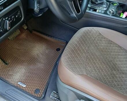 Белый Фольксваген Туарег, объемом двигателя 2.97 л и пробегом 250 тыс. км за 19000 $, фото 47 на Automoto.ua