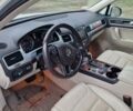 Белый Фольксваген Туарег, объемом двигателя 2.97 л и пробегом 240 тыс. км за 17900 $, фото 11 на Automoto.ua