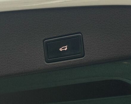 Белый Фольксваген Туарег, объемом двигателя 3 л и пробегом 189 тыс. км за 17450 $, фото 21 на Automoto.ua