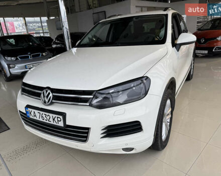 Белый Фольксваген Туарег, объемом двигателя 3.6 л и пробегом 280 тыс. км за 14500 $, фото 1 на Automoto.ua