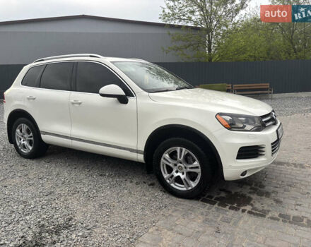 Білий Фольксваген Туарег, об'ємом двигуна 2.97 л та пробігом 296 тис. км за 16800 $, фото 12 на Automoto.ua