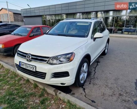 Белый Фольксваген Туарег, объемом двигателя 2.97 л и пробегом 240 тыс. км за 17900 $, фото 8 на Automoto.ua