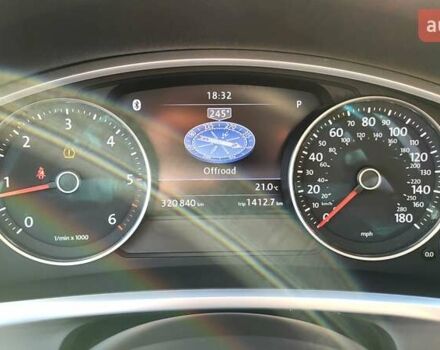 Белый Фольксваген Туарег, объемом двигателя 2.97 л и пробегом 320 тыс. км за 15400 $, фото 32 на Automoto.ua