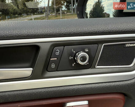 Белый Фольксваген Туарег, объемом двигателя 2.97 л и пробегом 267 тыс. км за 19900 $, фото 26 на Automoto.ua