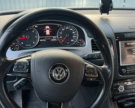 Белый Фольксваген Туарег, объемом двигателя 2.97 л и пробегом 262 тыс. км за 18500 $, фото 9 на Automoto.ua