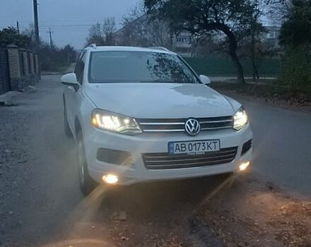 Белый Фольксваген Туарег, объемом двигателя 3 л и пробегом 289 тыс. км за 17500 $, фото 2 на Automoto.ua