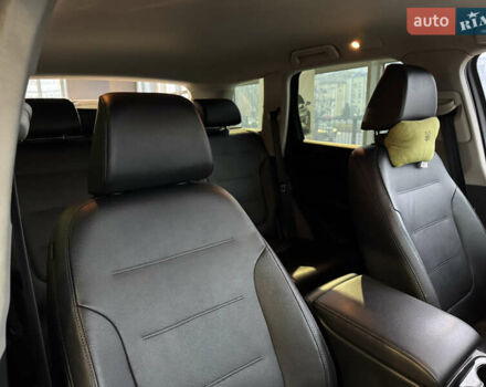 Белый Фольксваген Туарег, объемом двигателя 3.6 л и пробегом 280 тыс. км за 14500 $, фото 20 на Automoto.ua