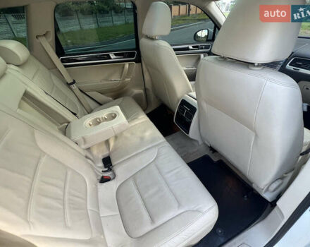 Белый Фольксваген Туарег, объемом двигателя 3.6 л и пробегом 181 тыс. км за 17770 $, фото 14 на Automoto.ua