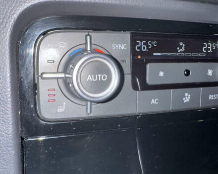 Белый Фольксваген Туарег, объемом двигателя 3.6 л и пробегом 280 тыс. км за 14500 $, фото 18 на Automoto.ua