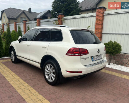 Белый Фольксваген Туарег, объемом двигателя 2.97 л и пробегом 315 тыс. км за 17700 $, фото 7 на Automoto.ua