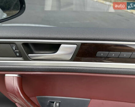 Белый Фольксваген Туарег, объемом двигателя 2.97 л и пробегом 267 тыс. км за 19900 $, фото 33 на Automoto.ua