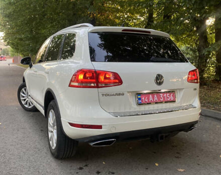 Белый Фольксваген Туарег, объемом двигателя 3 л и пробегом 260 тыс. км за 15200 $, фото 3 на Automoto.ua