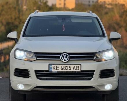 Білий Фольксваген Туарег, об'ємом двигуна 3 л та пробігом 200 тис. км за 18000 $, фото 6 на Automoto.ua