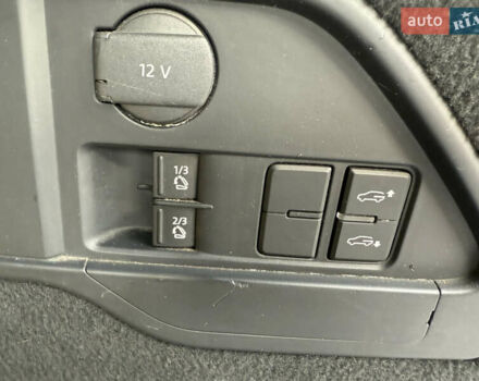 Белый Фольксваген Туарег, объемом двигателя 2.97 л и пробегом 267 тыс. км за 19900 $, фото 49 на Automoto.ua