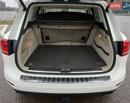 Белый Фольксваген Туарег, объемом двигателя 2.97 л и пробегом 189 тыс. км за 17450 $, фото 43 на Automoto.ua