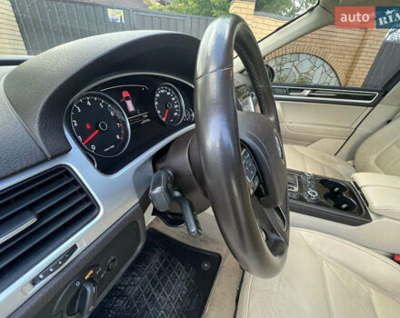 Белый Фольксваген Туарег, объемом двигателя 3.6 л и пробегом 181 тыс. км за 17770 $, фото 37 на Automoto.ua