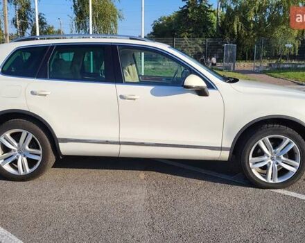 Белый Фольксваген Туарег, объемом двигателя 2.97 л и пробегом 320 тыс. км за 15400 $, фото 4 на Automoto.ua