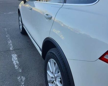 Белый Фольксваген Туарег, объемом двигателя 2.97 л и пробегом 411 тыс. км за 16000 $, фото 3 на Automoto.ua