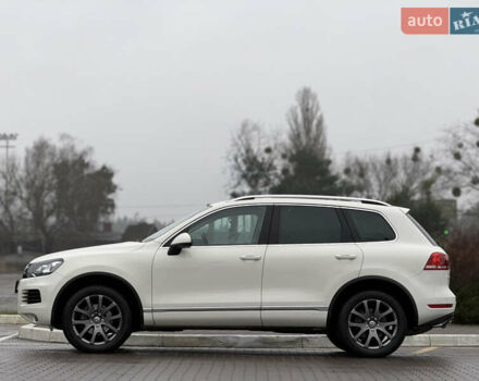 Белый Фольксваген Туарег, объемом двигателя 2.97 л и пробегом 189 тыс. км за 17450 $, фото 12 на Automoto.ua