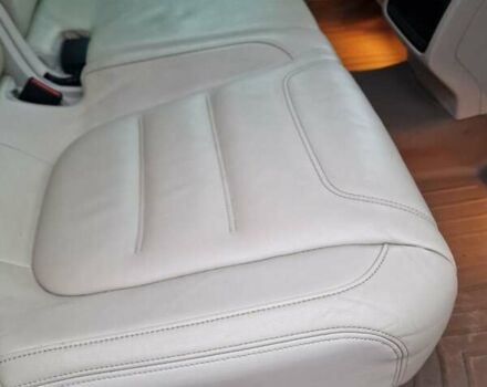 Белый Фольксваген Туарег, объемом двигателя 2.97 л и пробегом 240 тыс. км за 17900 $, фото 22 на Automoto.ua