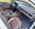 Білий Фольксваген Туарег, об'ємом двигуна 3 л та пробігом 209 тис. км за 16000 $, фото 3 на Automoto.ua
