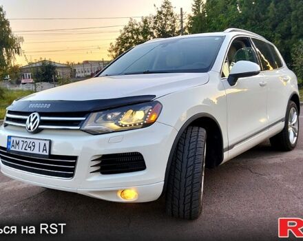 Білий Фольксваген Туарег, об'ємом двигуна 3 л та пробігом 320 тис. км за 15400 $, фото 2 на Automoto.ua