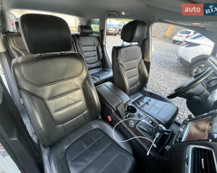 Белый Фольксваген Туарег, объемом двигателя 2.97 л и пробегом 262 тыс. км за 18500 $, фото 17 на Automoto.ua