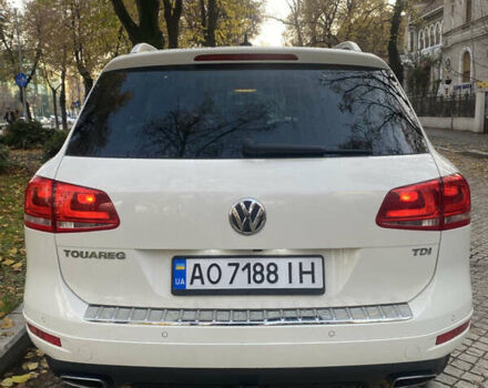Белый Фольксваген Туарег, объемом двигателя 2.97 л и пробегом 340 тыс. км за 17700 $, фото 3 на Automoto.ua