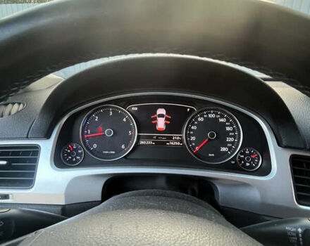 Белый Фольксваген Туарег, объемом двигателя 2.97 л и пробегом 262 тыс. км за 18500 $, фото 14 на Automoto.ua