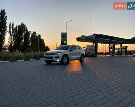 Белый Фольксваген Туарег, объемом двигателя 2.97 л и пробегом 136 тыс. км за 15555 $, фото 48 на Automoto.ua