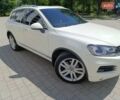 Белый Фольксваген Туарег, объемом двигателя 2.97 л и пробегом 250 тыс. км за 19000 $, фото 1 на Automoto.ua