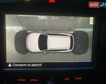 Білий Фольксваген Туарег, об'ємом двигуна 4.13 л та пробігом 195 тис. км за 26500 $, фото 26 на Automoto.ua