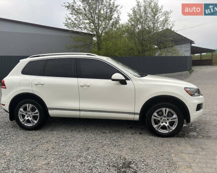 Білий Фольксваген Туарег, об'ємом двигуна 2.97 л та пробігом 296 тис. км за 16800 $, фото 11 на Automoto.ua