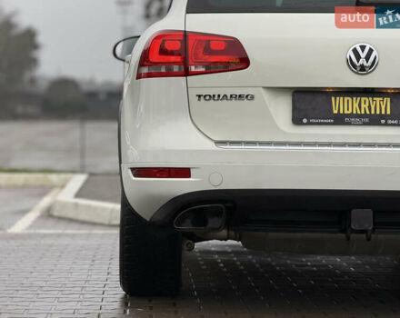 Белый Фольксваген Туарег, объемом двигателя 2.97 л и пробегом 189 тыс. км за 17450 $, фото 20 на Automoto.ua